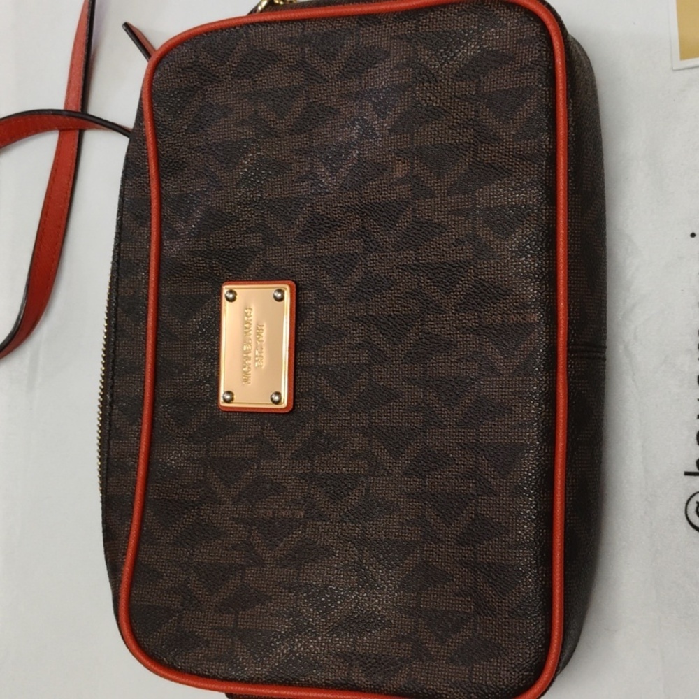 MICHAEL KORS CROSSBODY